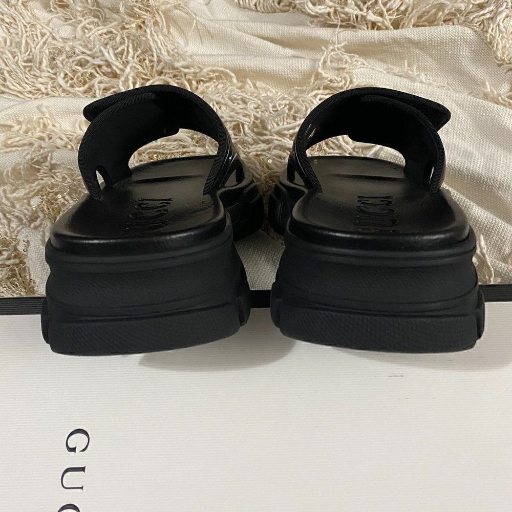 GUCCI Men's Embossed Logo Chunky Sliders Aguru Trek Slides - Picture 9 of 10